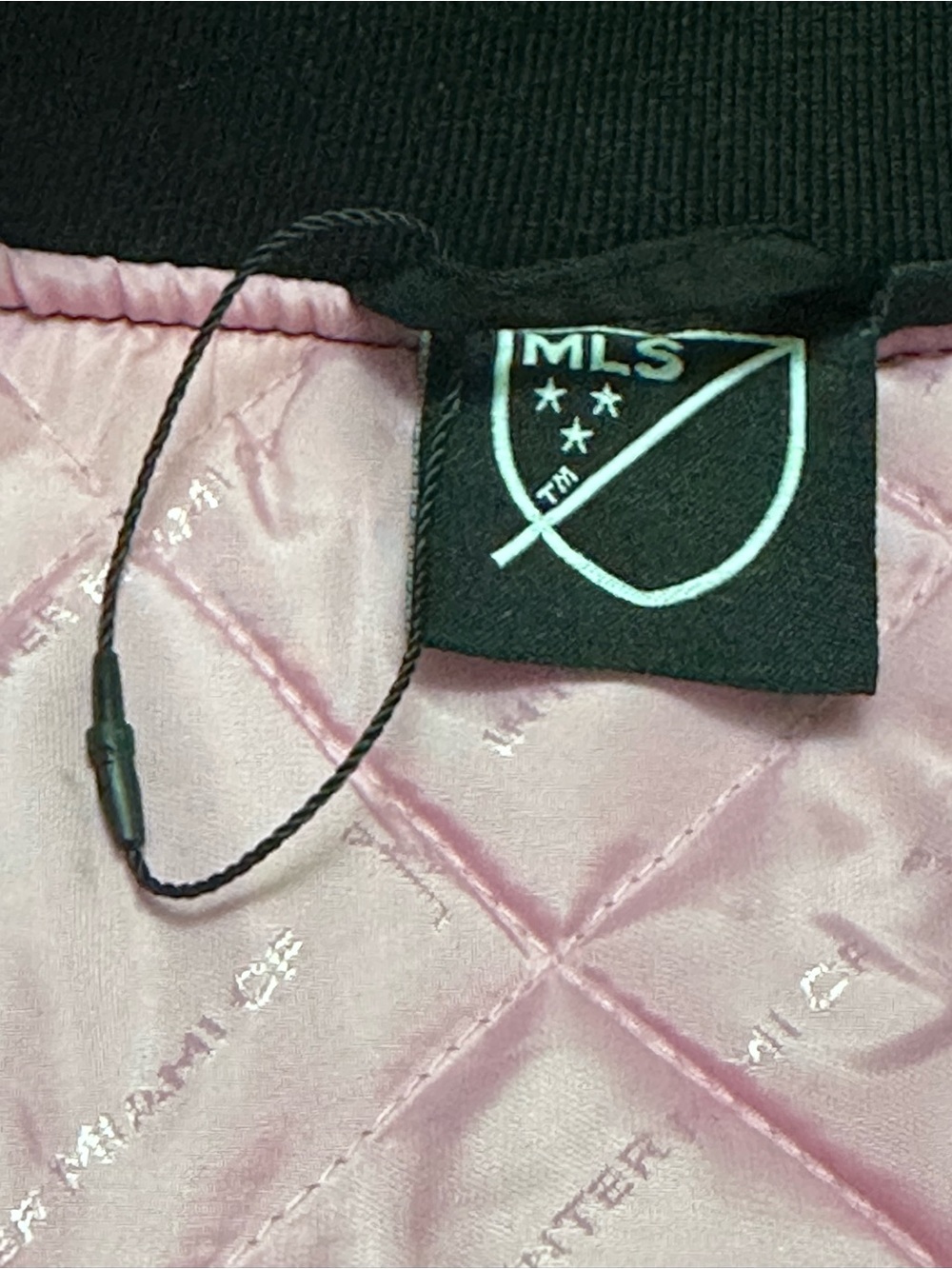 Club Internacional de Fútbol Miami Black and Pink Bomber Jacket M - Picture 9 of 10